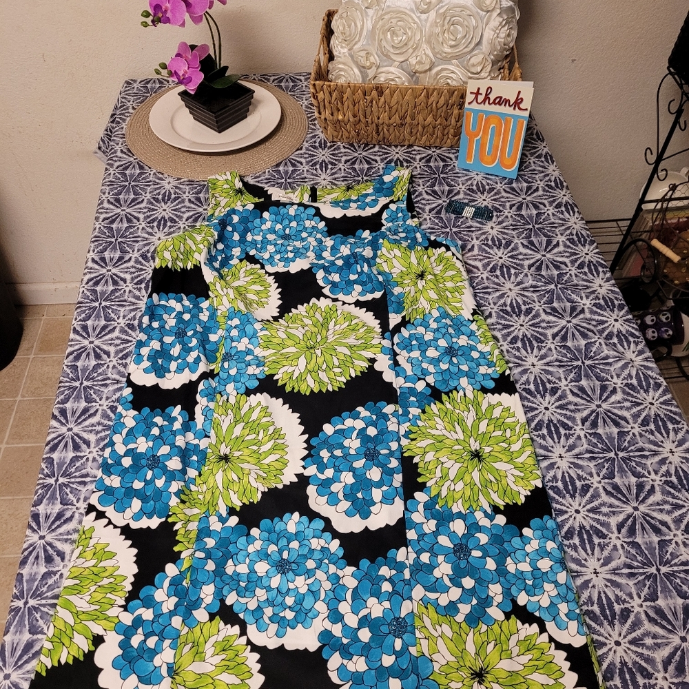 Dressbarn. Floral dress. Size 18